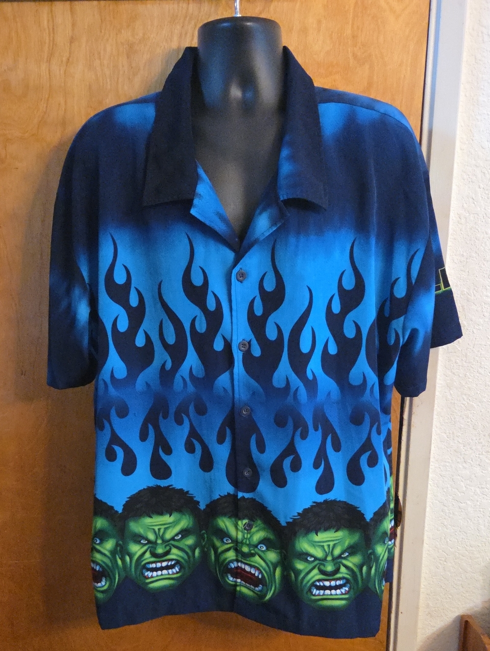 Vintage 2002 Marvel The Incredible Hulk NTD Apparel Hawaiian Shirt Mens Size XL